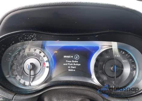 2019 Chrysler 300 из США, поврежденный, VIN 2C3CCABG5KH690674